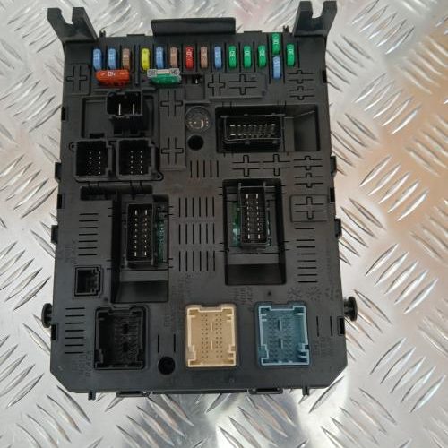 PEUGEOT 5008 1 PHASE 1