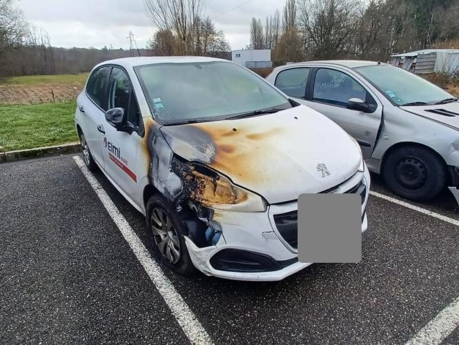 PEUGEOT 208 1 PHASE 2