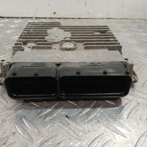 Volkswagen GOLF 1.6 16V TDI CR FAP