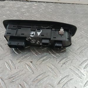 PEUGEOT 208 1 PHASE 2