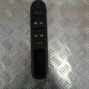 PEUGEOT 5008 1 PHASE 1