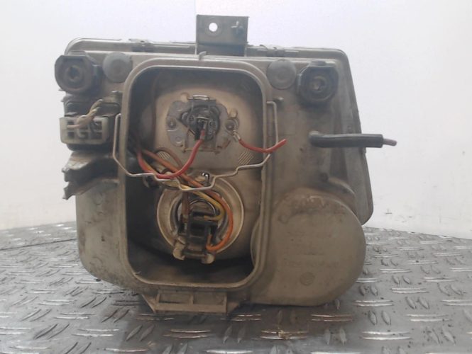 MERCEDES VITO FOURGON - BM 638