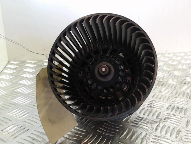 PEUGEOT 208 1 PHASE 2