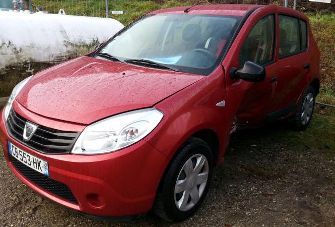 DACIA SANDERO 1
