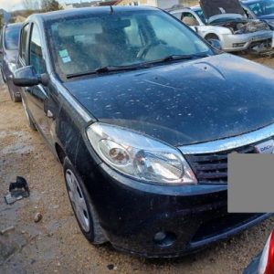DACIA SANDERO 1