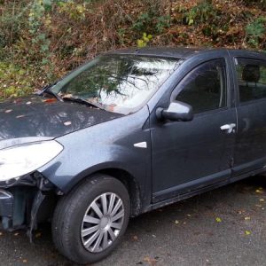 DACIA SANDERO 1