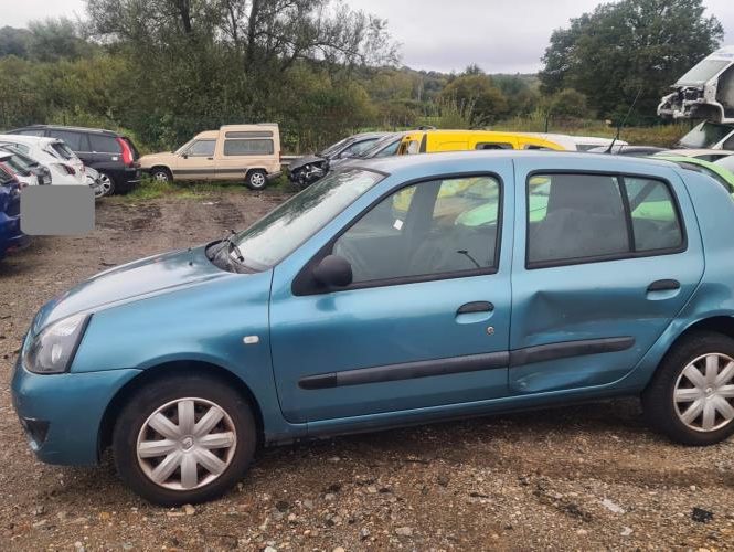 RENAULT CLIO 2 CAMPUS