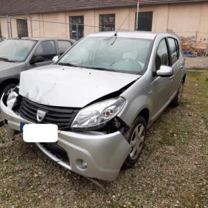 DACIA SANDERO 1