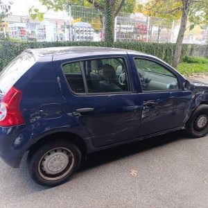 DACIA SANDERO 1