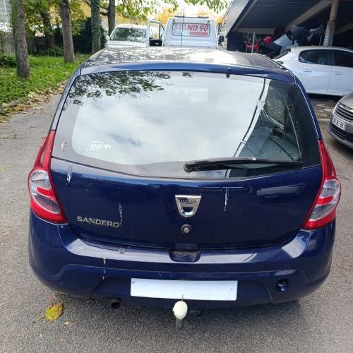 DACIA SANDERO 1